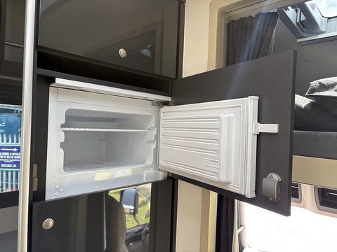 PRB R266 Pop out 6.7 Livestock Carrier Manual Diesel