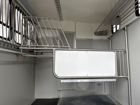 PRB R156 10.0 Livestock Carrier Na Diesel
