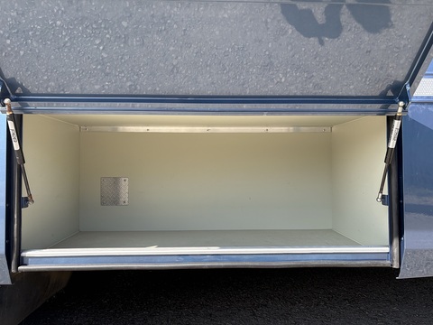 PRB R240 5.9 Livestock Carrier Automated Diesel