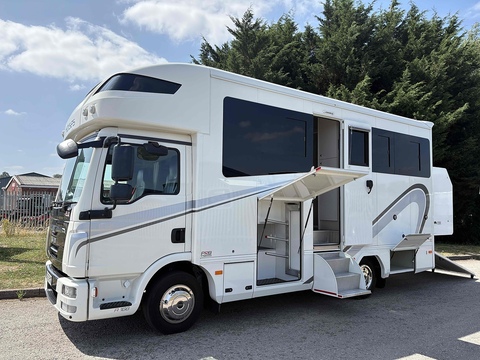 PRB R166 4.6 Livestock Carrier Manual Diesel