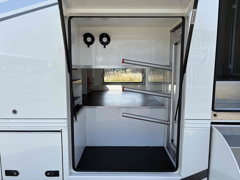 PRB R166 4.6 Livestock Carrier Manual Diesel