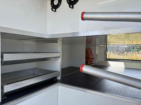 PRB R166 4.6 Livestock Carrier Manual Diesel