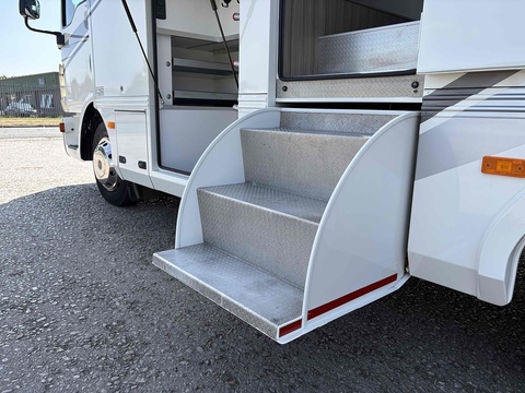 PRB R166 4.6 Livestock Carrier Manual Diesel