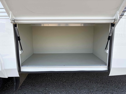 PRB R166 4.6 Livestock Carrier Manual Diesel