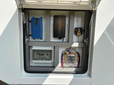 PRB R166 4.6 Livestock Carrier Manual Diesel