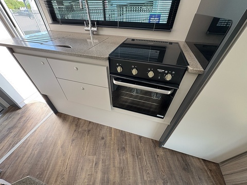 R176 4.5 Livestock Manual Diesel