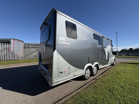 Equitrek Valiant Excel 2.3 4dr Motor Caravan Manual Diesel