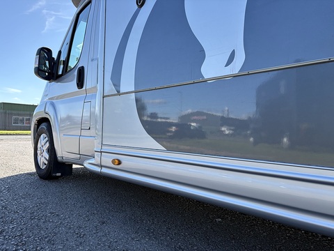 Equitrek Valiant Excel 2.3 4dr Motor Caravan Manual Diesel