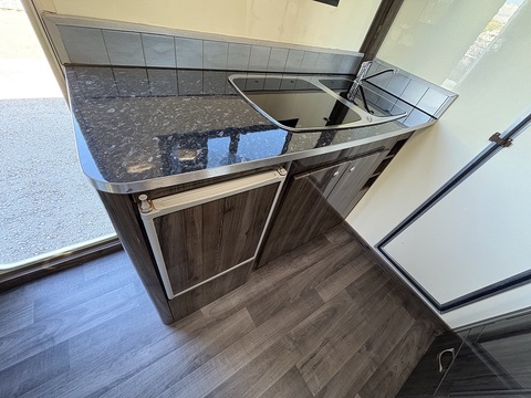 Equitrek Valiant Excel 2.3 4dr Motor Caravan Manual Diesel