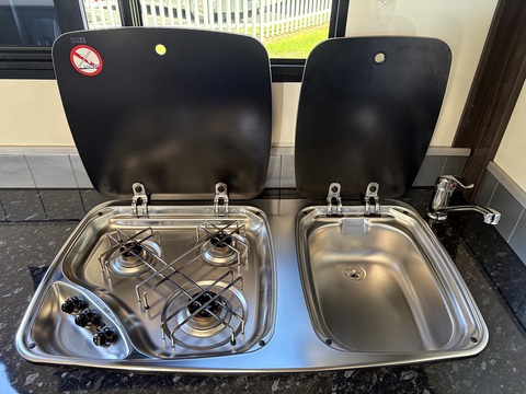 Equitrek Valiant Excel 2.3 4dr Motor Caravan Manual Diesel