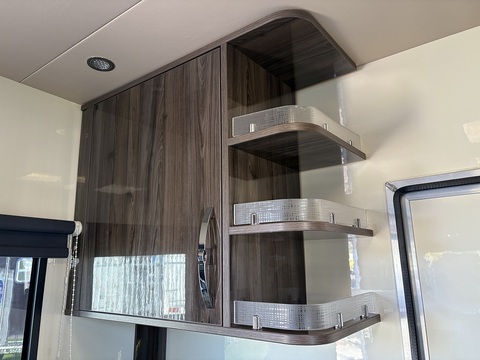 Equitrek Valiant Excel 2.3 4dr Motor Caravan Manual Diesel