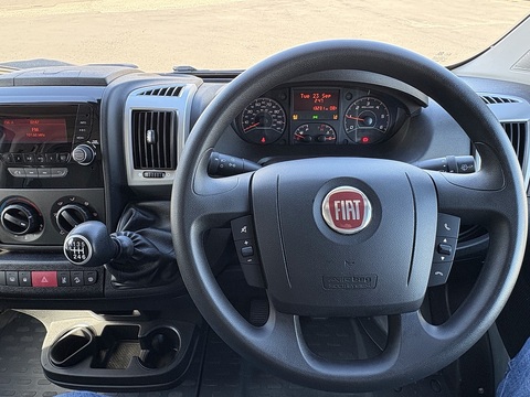 Equitrek Valiant Excel 2.3 4dr Motor Caravan Manual Diesel