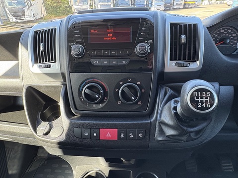 Equitrek Valiant Excel 2.3 4dr Motor Caravan Manual Diesel