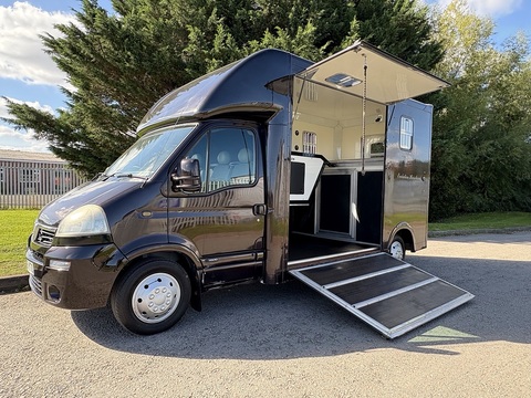 Evolution 2.5 Panel Van Manual Diesel