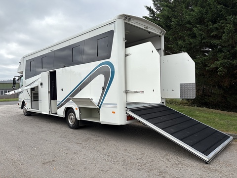 PRB R240 4.6 Livestock Carrier Manual Diesel