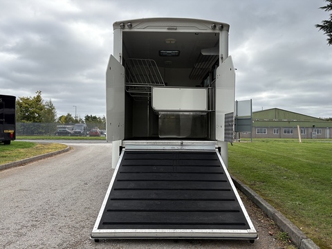 PRB R240 4.6 Livestock Carrier Manual Diesel