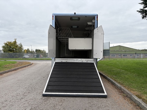 PRB 240 10.0 Livestock Carrier Manual Diesel