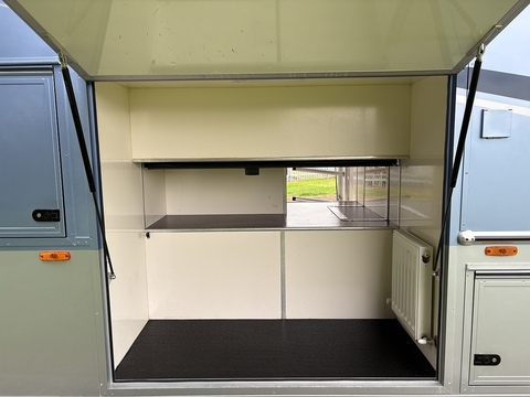 PRB 240 10.0 Livestock Carrier Manual Diesel