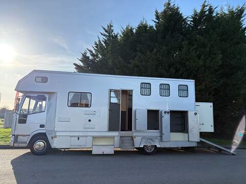 Solitaire 3.9 Livestock Carrier Diesel