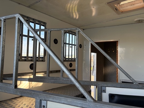 Solitaire 3.9 Livestock Carrier Diesel