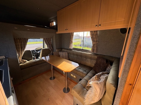 Solitaire 3.9 Livestock Carrier Diesel