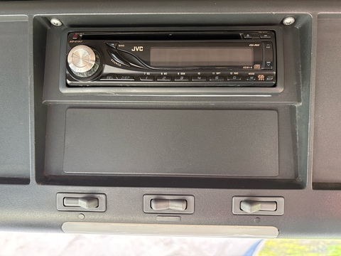 Solitaire 3.9 Livestock Carrier Diesel