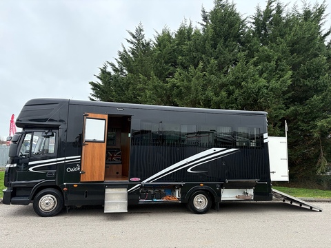 Oakley 3.9 Livestock Carrier Semi Auto Diesel