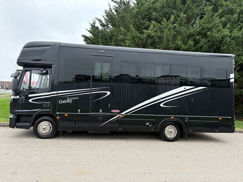 Oakley 3.9 Livestock Carrier Semi Auto Diesel