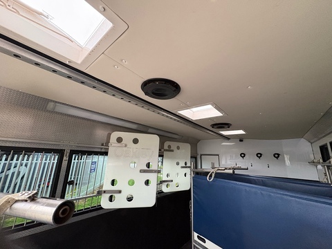 Oakley 3.9 Livestock Carrier Semi Auto Diesel