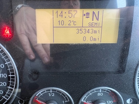 Oakley 3.9 Livestock Carrier Semi Auto Diesel