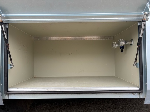 PRB R170 3.9 Livestock Carrier Automated Diesel