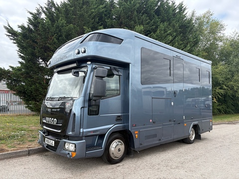 R160 4.5 Livestock Carrier Automated Diesel