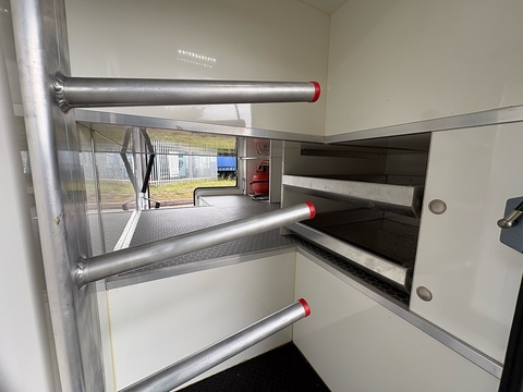 R160 4.5 Livestock Carrier Automated Diesel