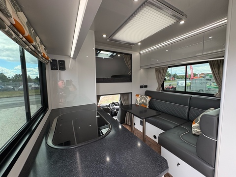 R160 4.5 Livestock Carrier Automated Diesel