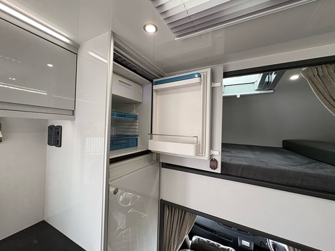 R160 4.5 Livestock Carrier Automated Diesel