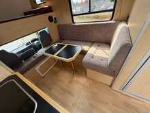 Isuzu Trucks 7.5t PRB R180 