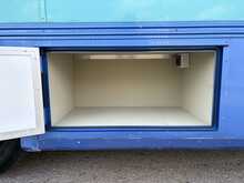 Isuzu Trucks 7.5t PRB R180 