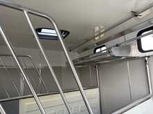 Isuzu Trucks 7.5t PRB R180 