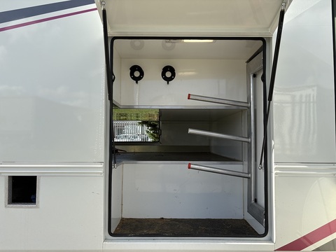 PRB R180 4.5 Livestock Carrier Automated Diesel