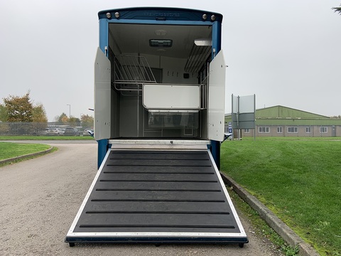 PRB R176 4.5 Livestock Carrier Automated Diesel