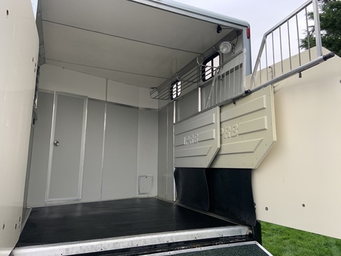 PRB 180 3.0 Livestock Carrier Automatic Diesel