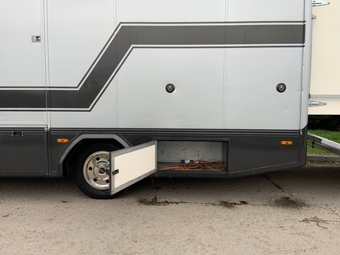 PRB 180 3.0 Livestock Carrier Automatic Diesel