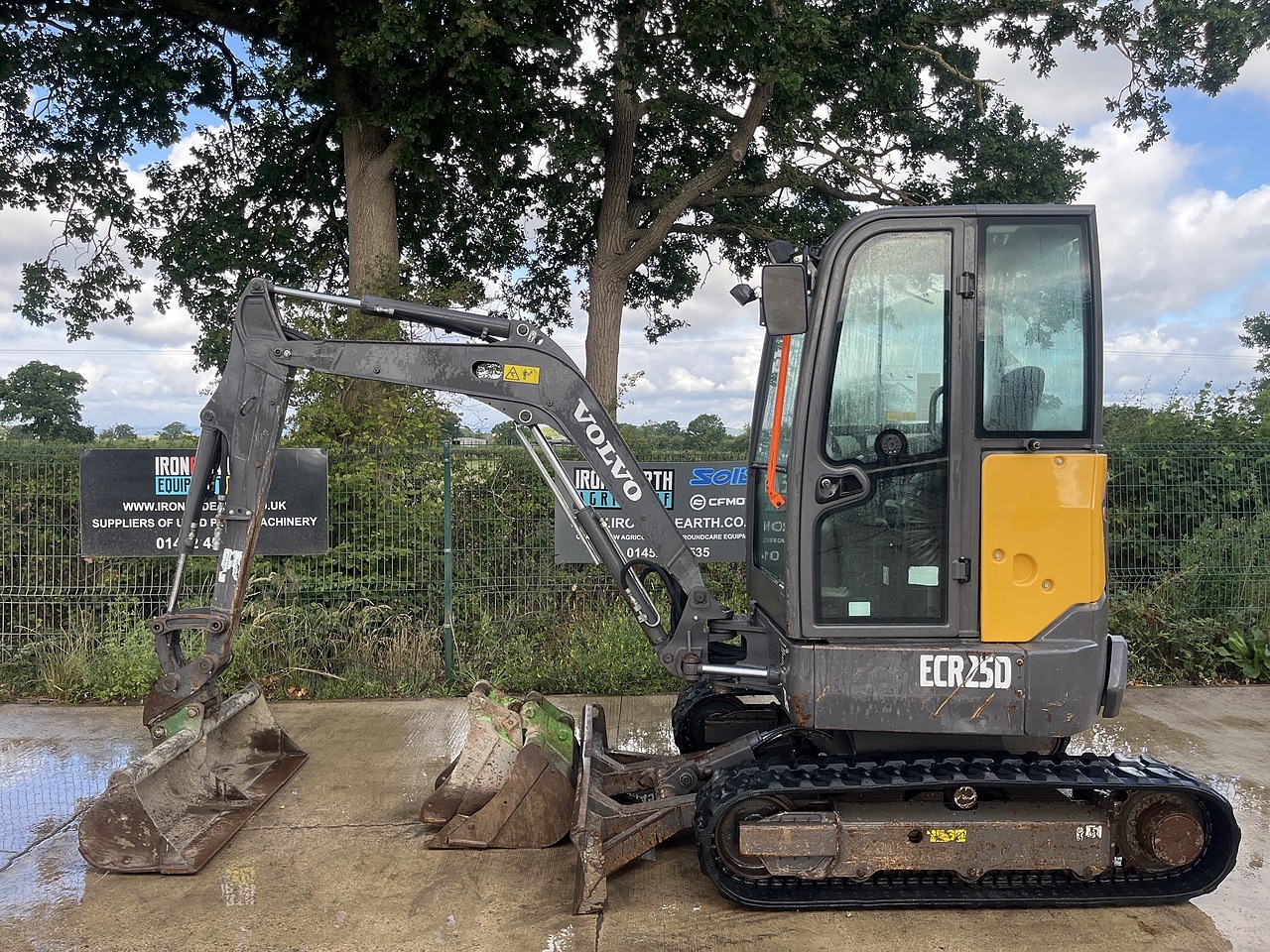 Volvo 2019 Volvo ECR25D Excavator