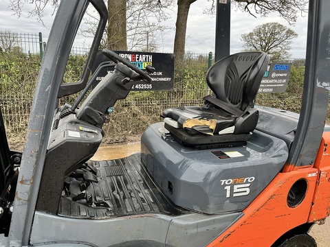 2015 Forklift