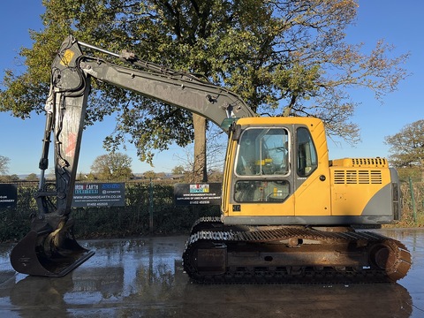 2005 Excavator