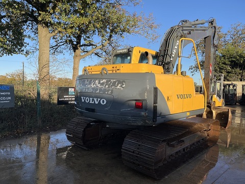 2005 Excavator