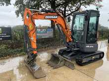 Doosan DX27Z-7 Excavator 