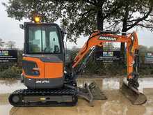 Doosan DX27Z-7 Excavator 