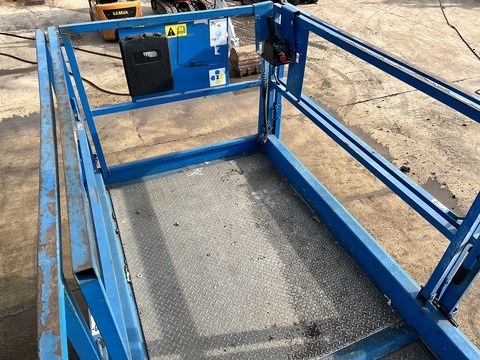 2007 Access Platform Electric