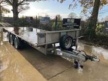 Ifor WIlliams LM166G3 Trailer 